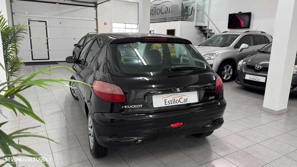 Peugeot 206 1.1 XR - 4