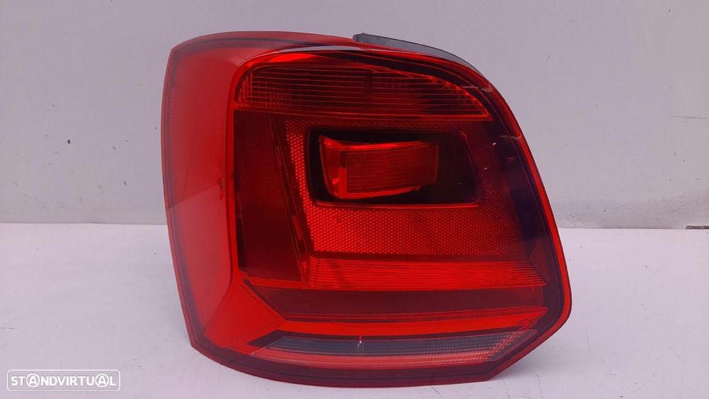 Farolim esquerdo VOLKSWAGEN Polo (6R, 6C) - 1