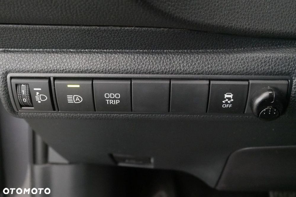 Toyota Corolla 1.8 Hybrid Comfort - 27