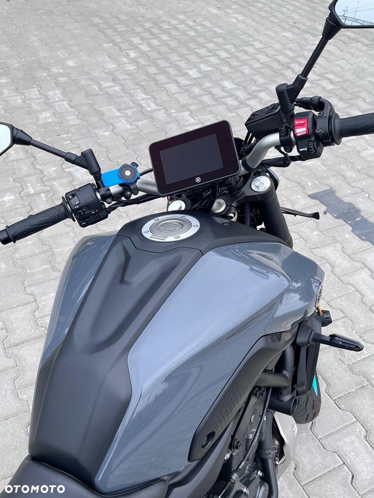 Yamaha MT - 8