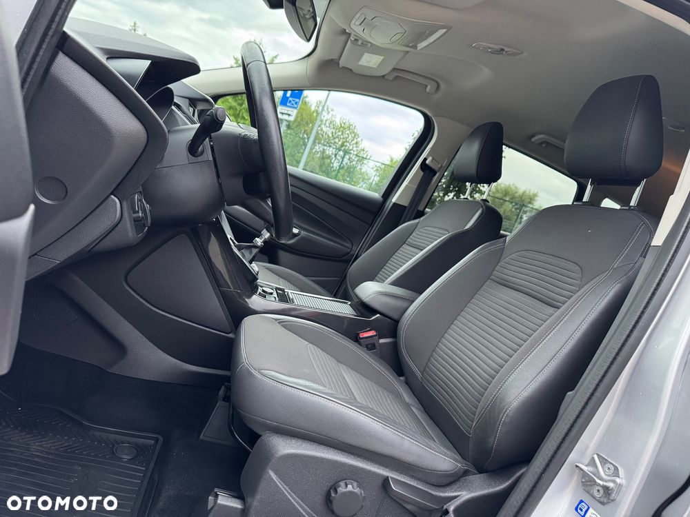 Ford Kuga 1.5 EcoBoost FWD Titanium ASS - 19