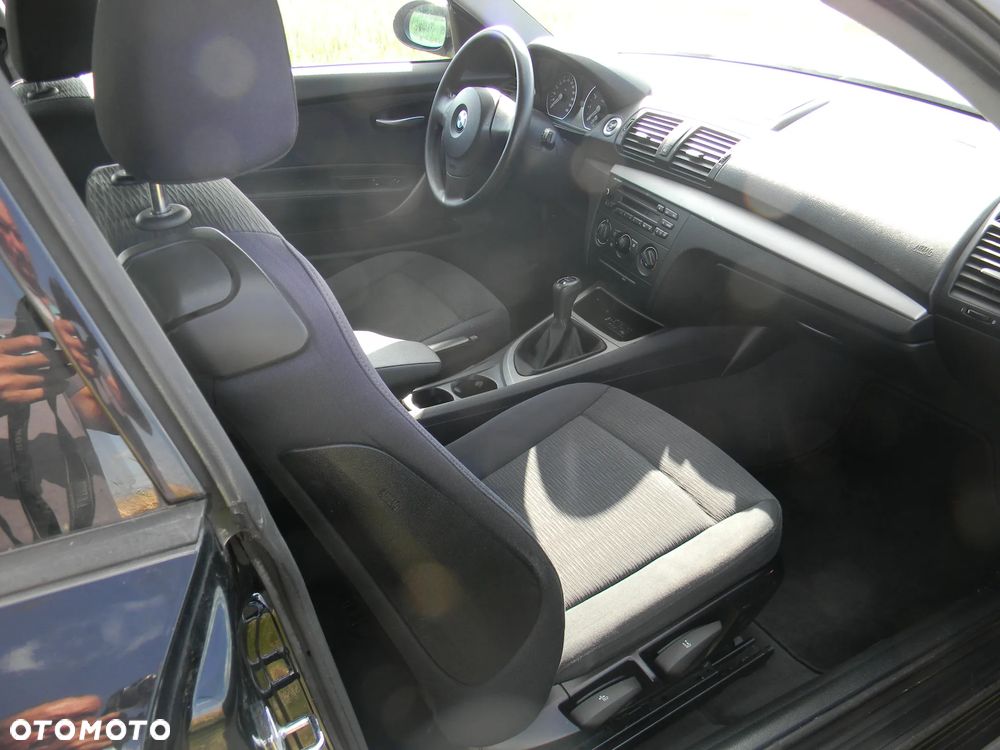 BMW Seria 1 - 15