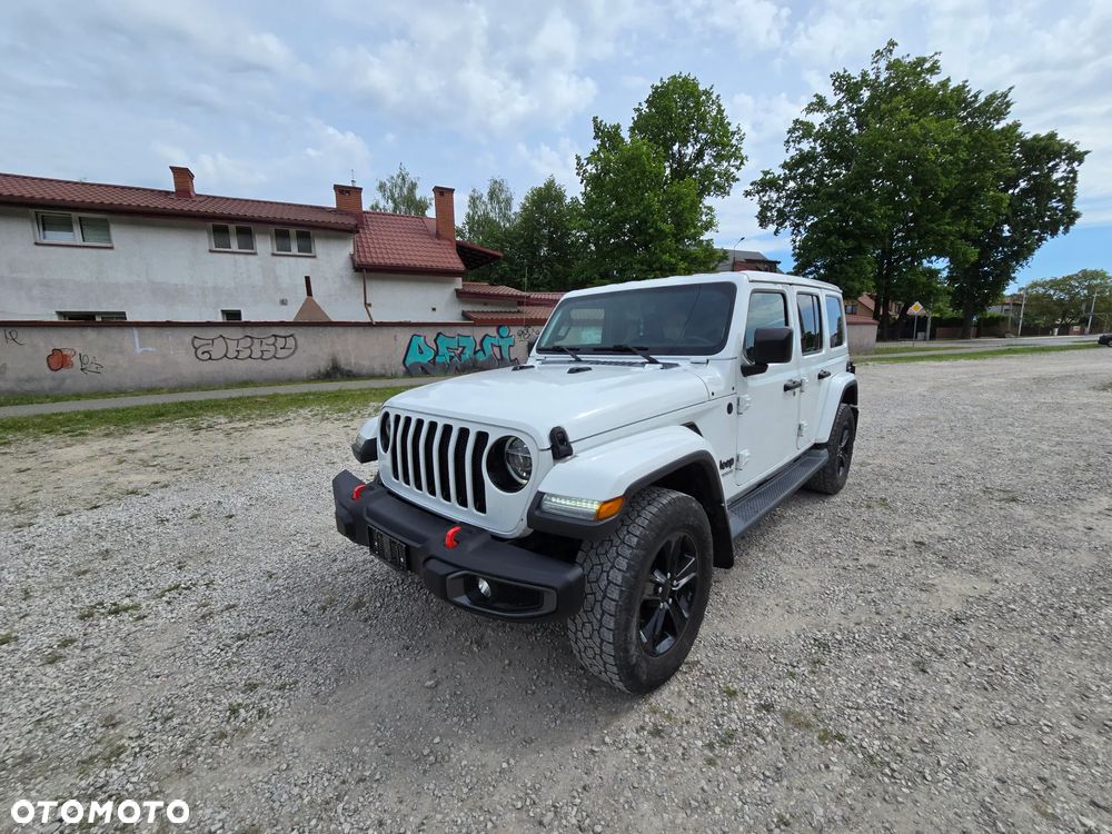Jeep Wrangler - 1