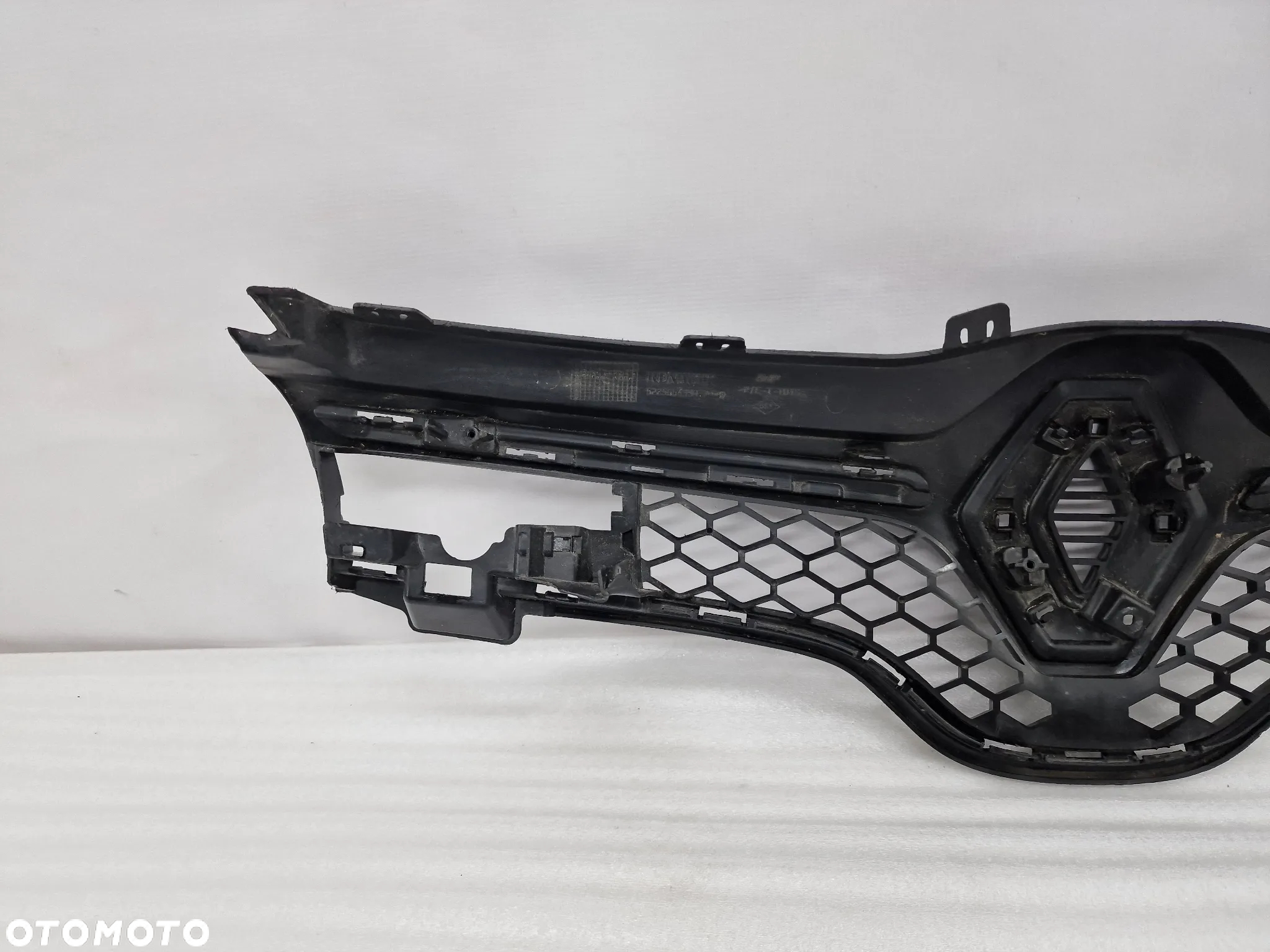 RENAULT TWINGO III 3 14- ATRAPA / GRILL PRZEDNI PRZÓD , NR 622566433R , NR AUKCJI GL11 - 9