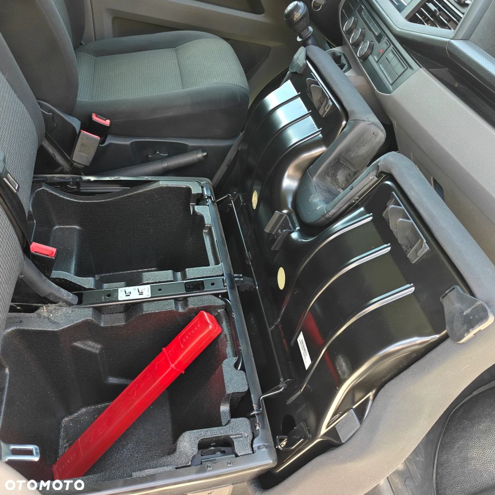 Volkswagen Transporter T6 - 9