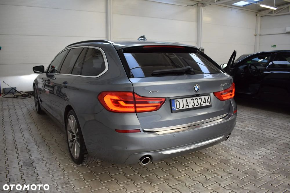 BMW Seria 5 520d xDrive Luxury Line - 16