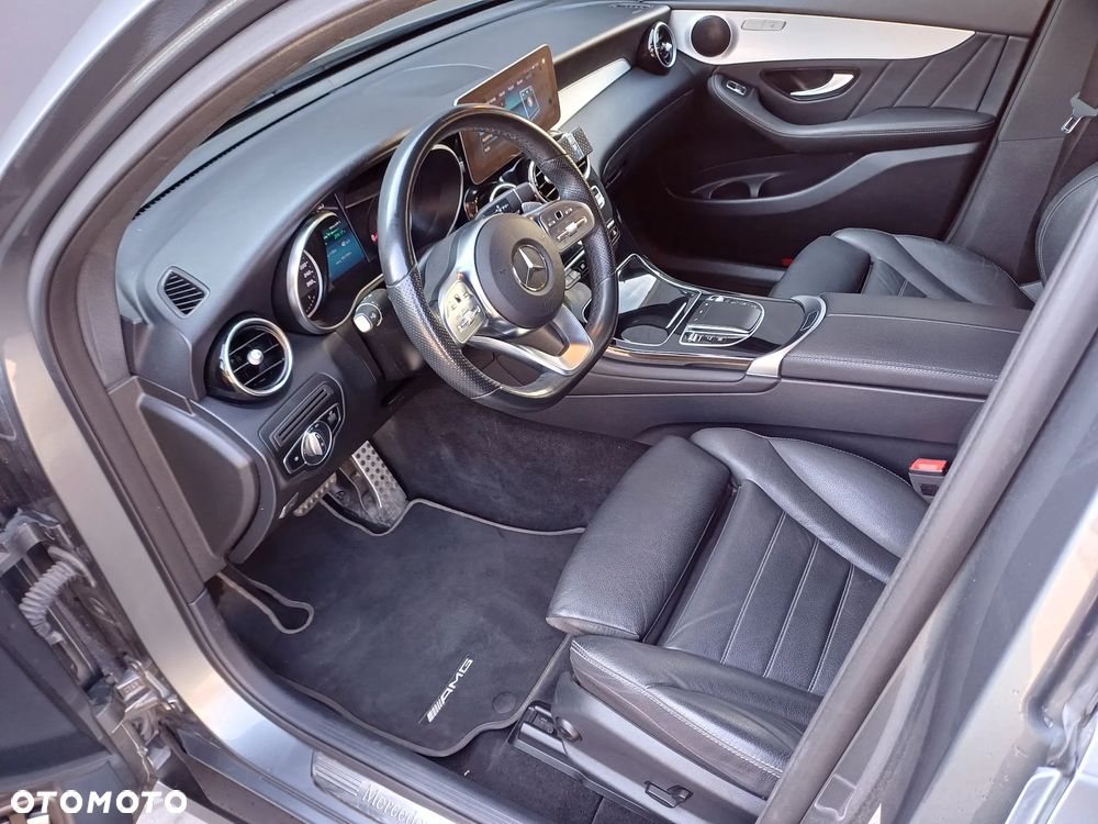 Mercedes-Benz GLC - 33