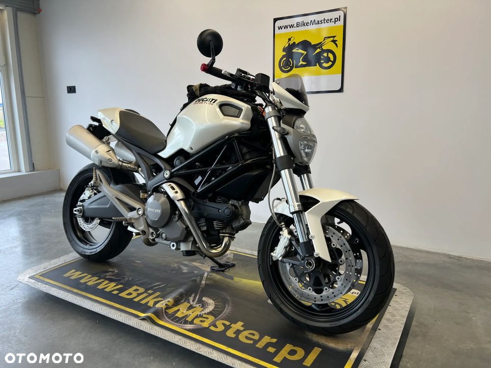 Ducati Monster - 3