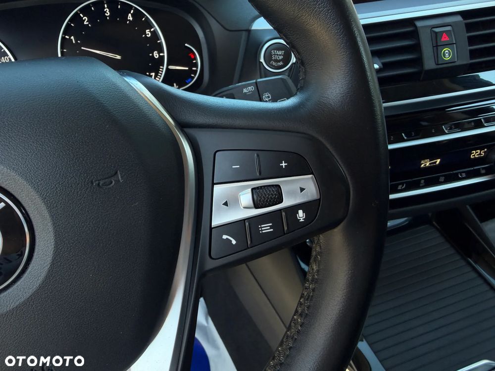 BMW X3 xDrive20i GPF Advantage - 25