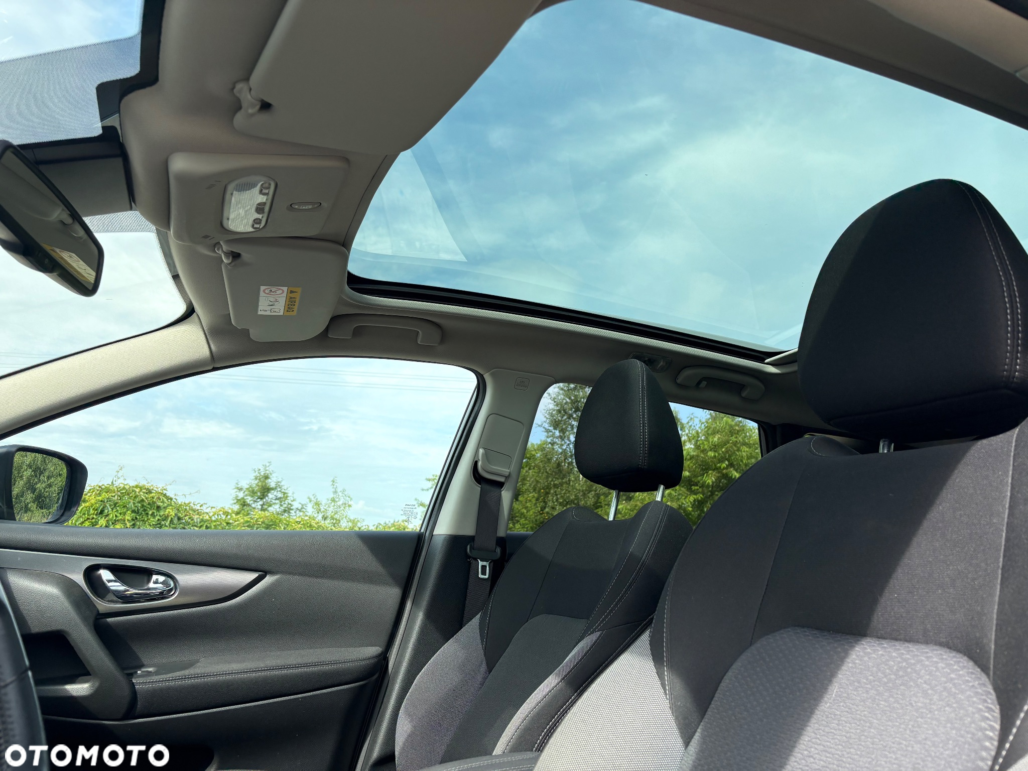 Nissan Qashqai 1.6 dCi Xtronic N-Connecta - 13