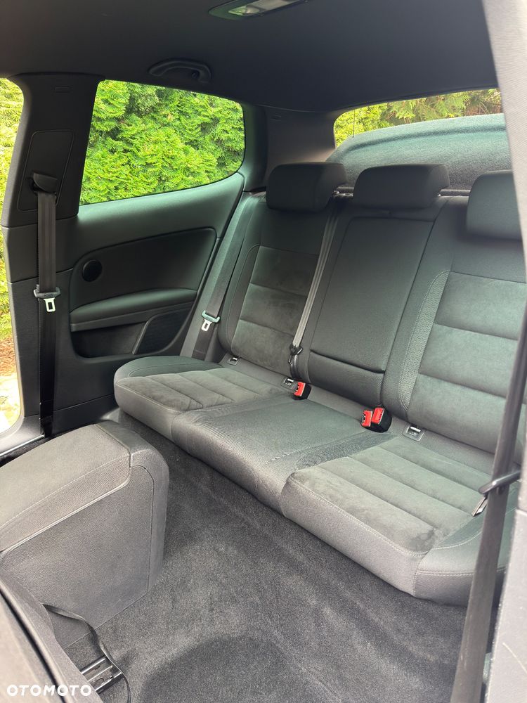 Volkswagen Golf - 11