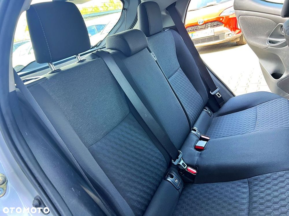 Toyota Yaris - 16