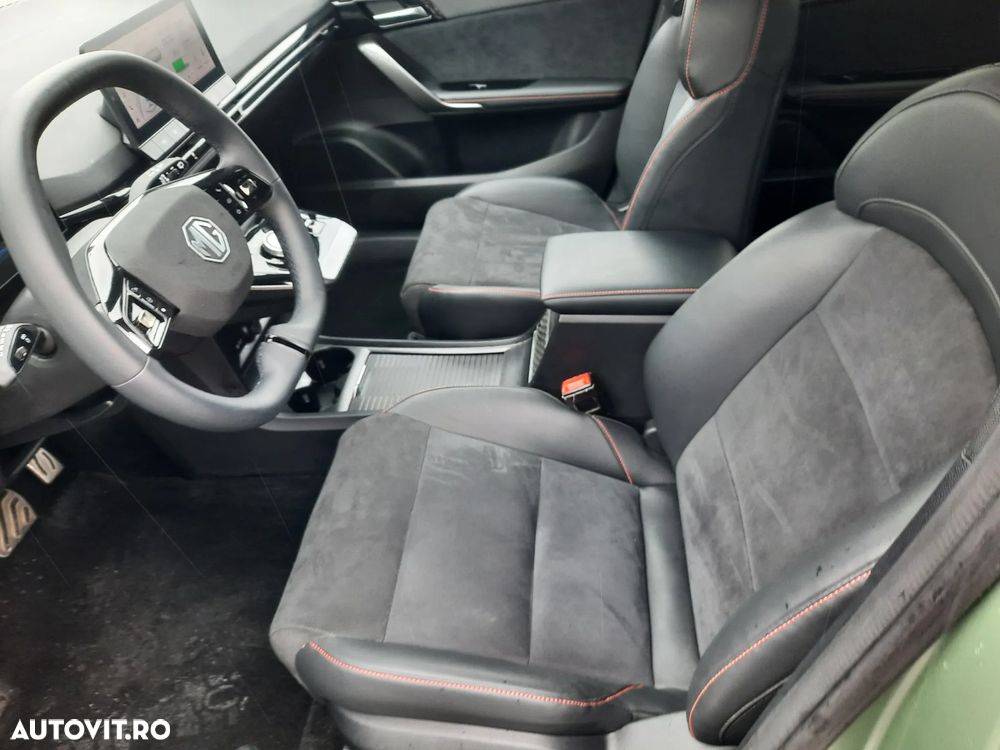 MG MG4 EV 64 kWh XPower - 16