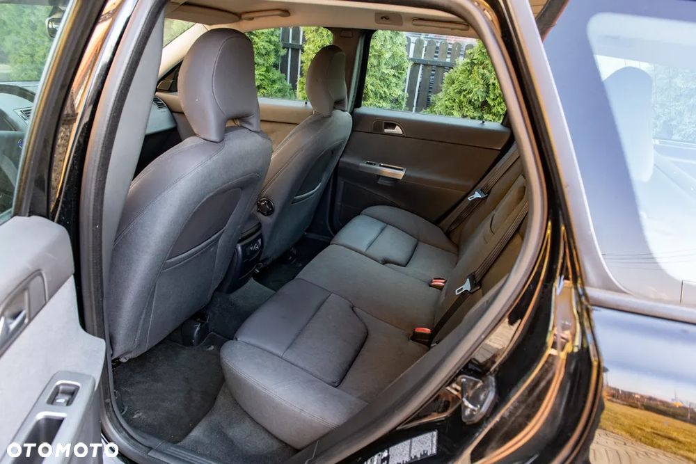 Volvo V50 2.0D - 11