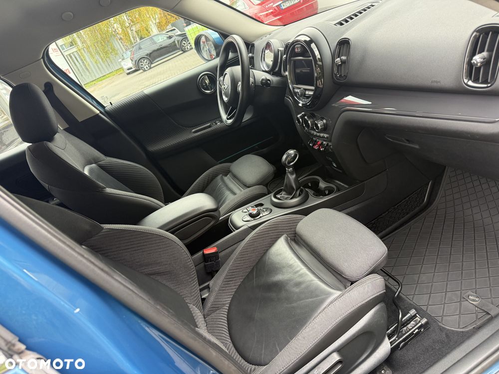 Mini Countryman 2018 photo 2