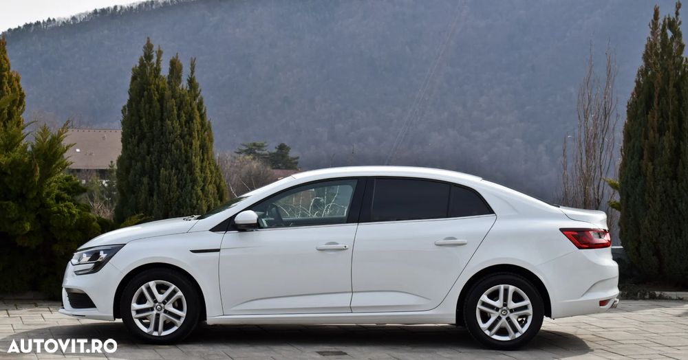 Renault Megane Blue dCi 116 EDC Intens - 4