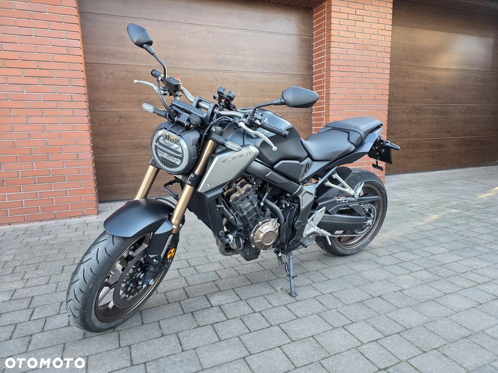 Honda CB - 2