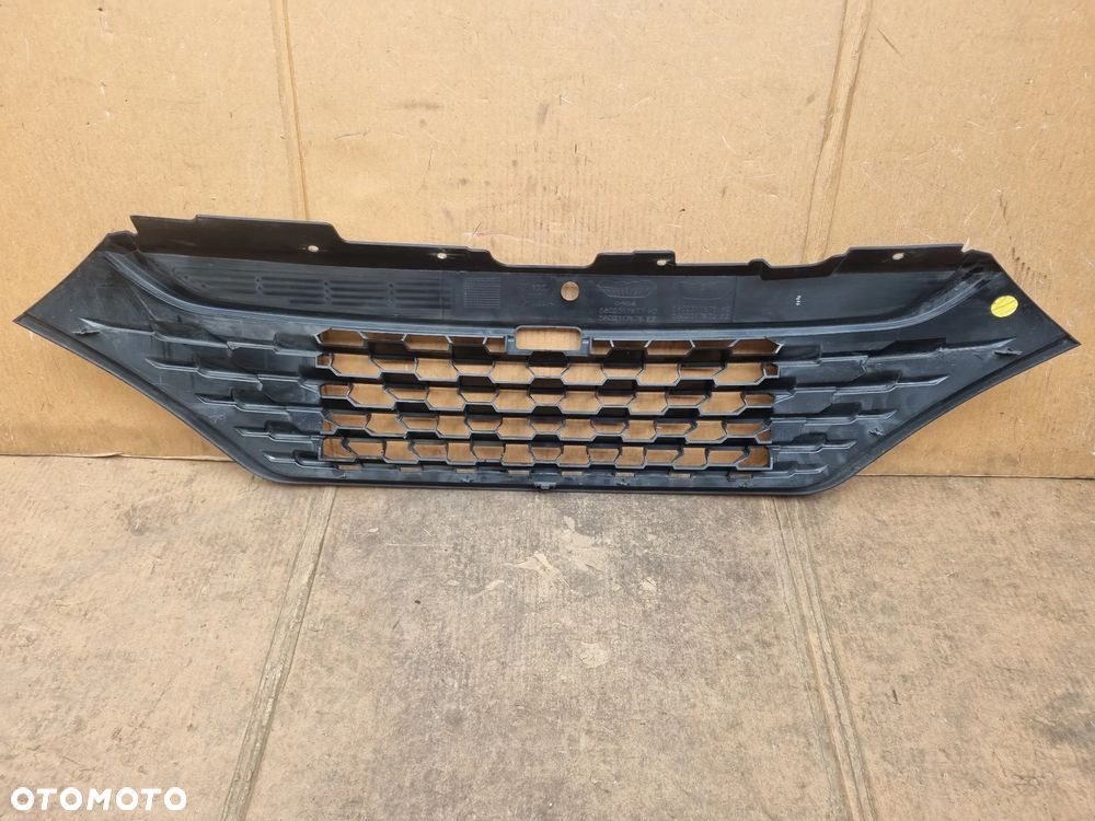 IVECO DAILY IV LIFT ATRAPA GRILL - 3