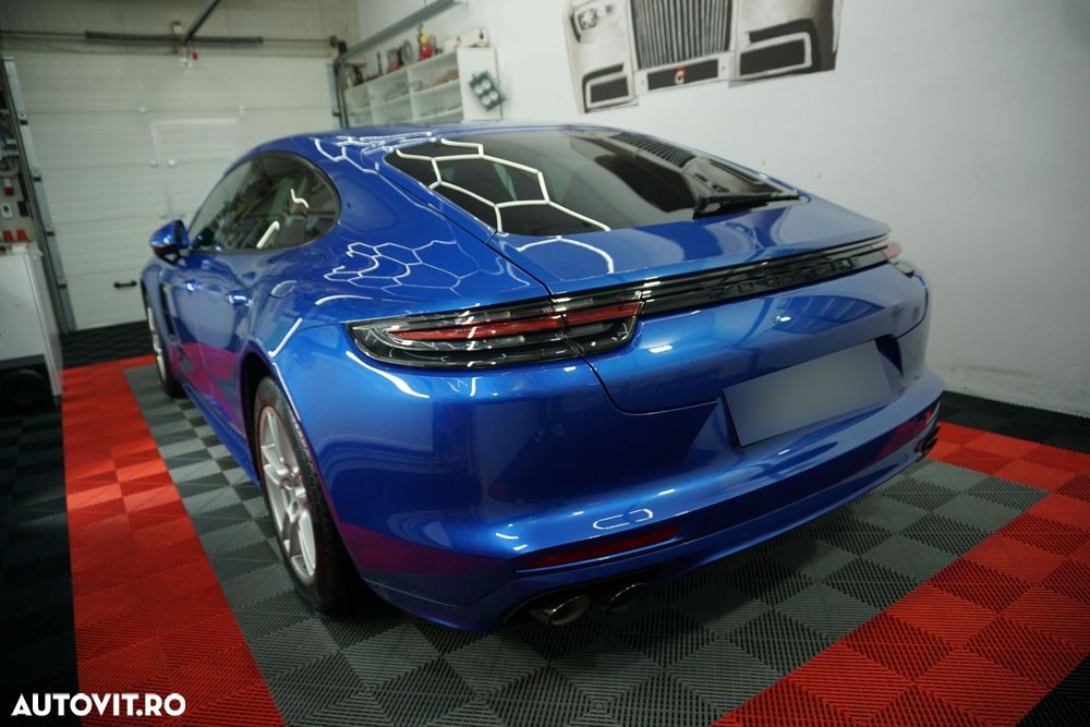 Porsche Panamera - 3