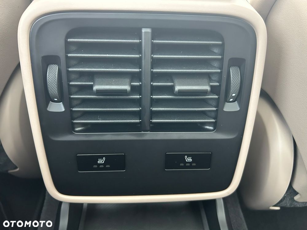 Porsche Taycan Standard - 24
