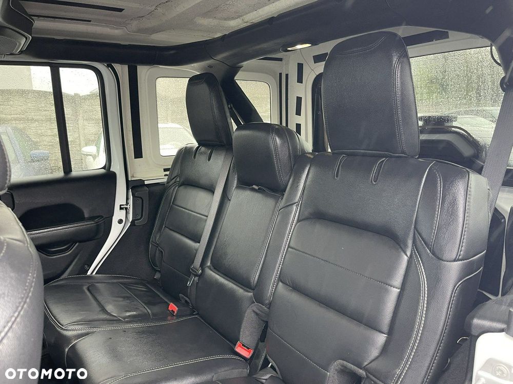 Jeep Wrangler - 14