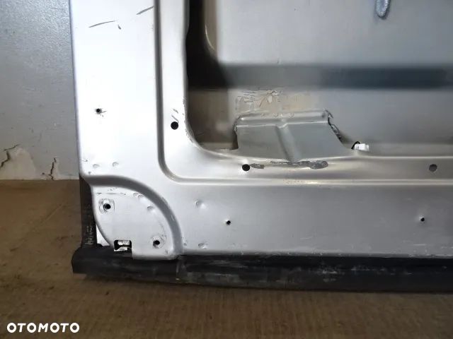 DRZWI LEWY TYŁ LEWE TYLNE LDV MAXUS 05-09 NR299 - 12