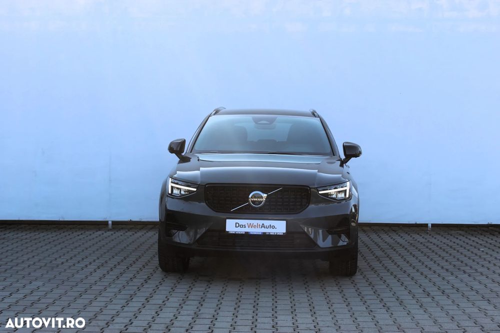 Volvo XC 40 B3 AT FWD MHEV Plus Dark - 2