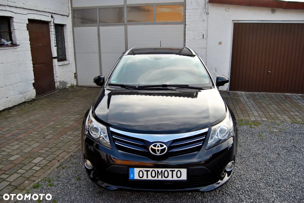 Toyota Avensis 1.8 Premium EU5 - 8