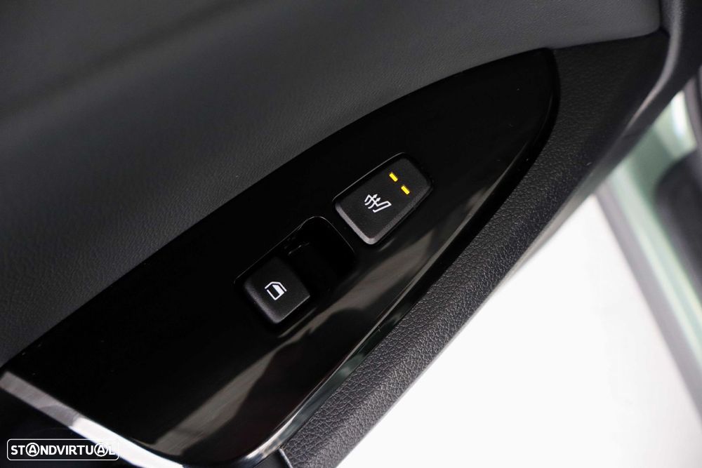 Kia Sportage 1.6 T-GDi PHEV Tech - 16