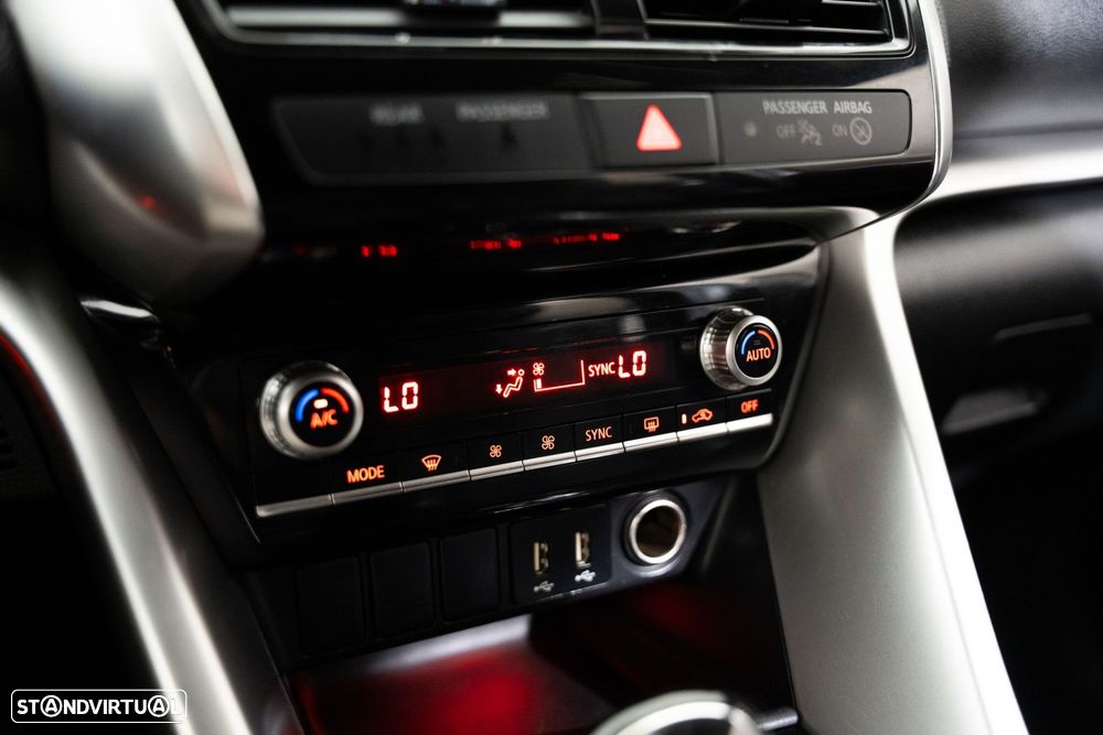 Mitsubishi Eclipse Cross 2.4 PHEV eMotion - 13