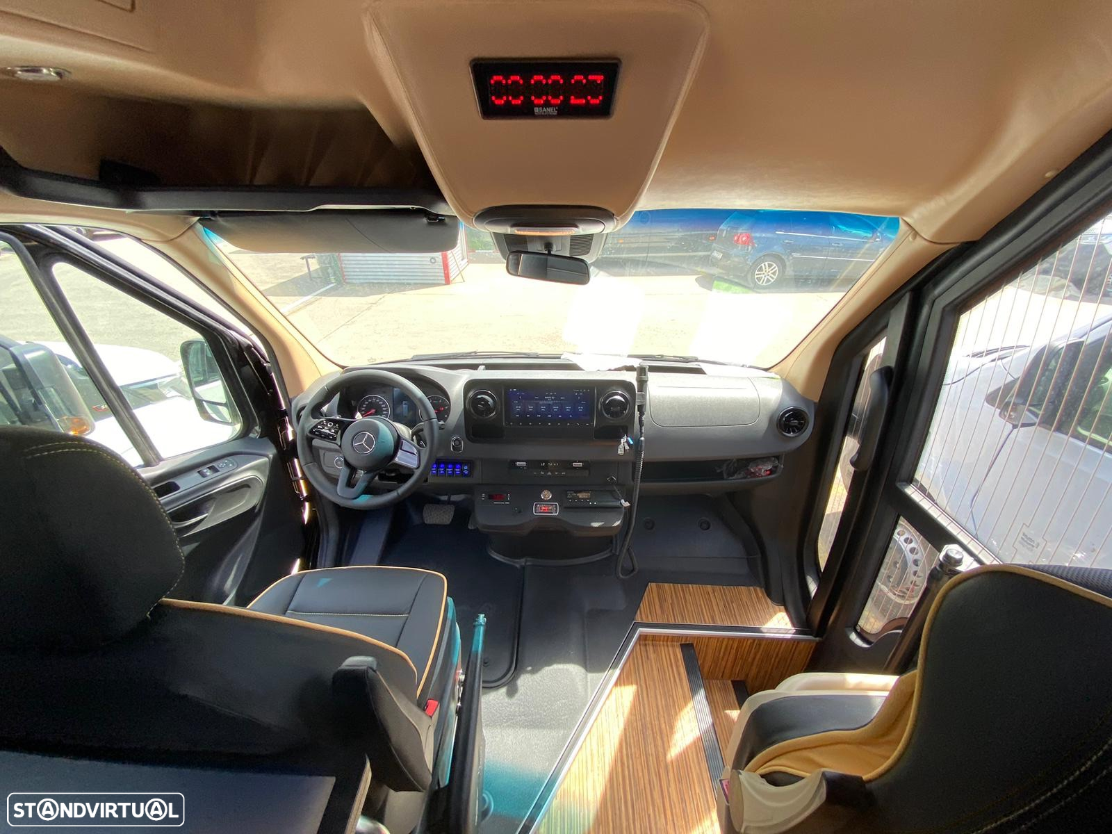 Mercedes Benz Sprinter 519 - 29