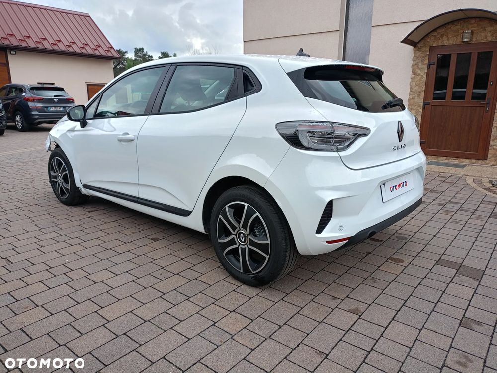 Renault Clio TCe 90 EVOLUTION - 4