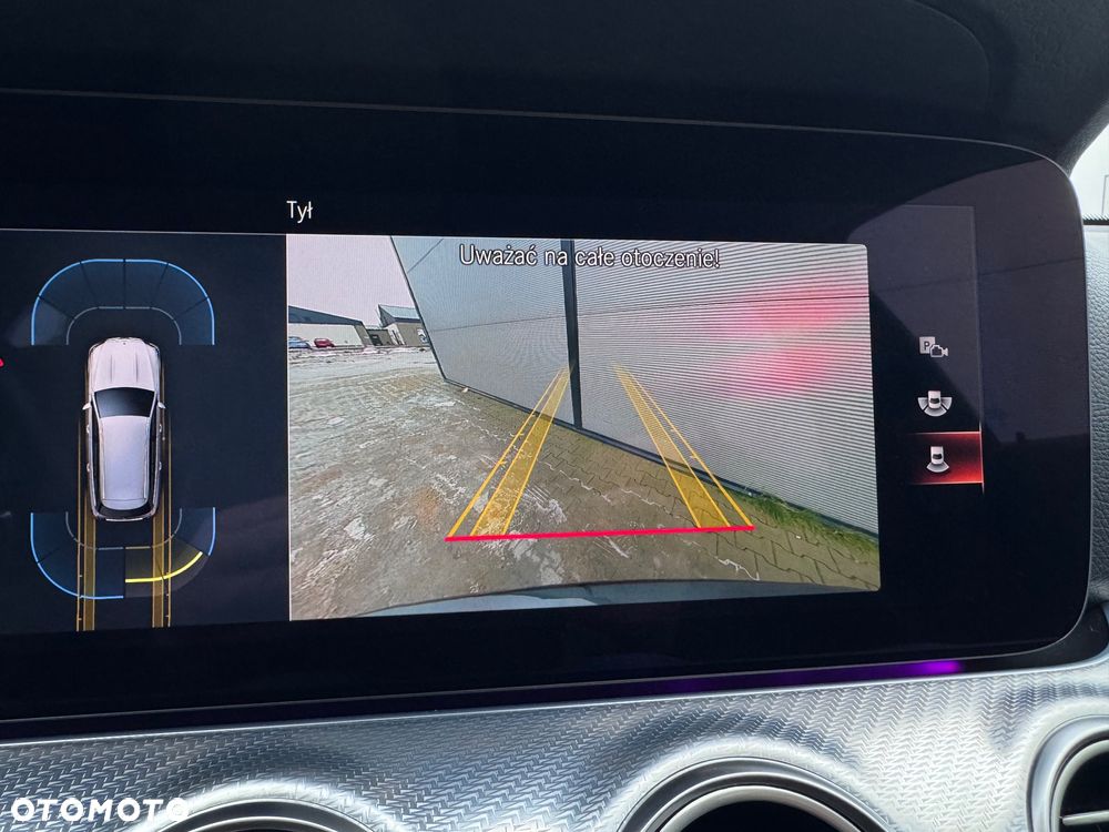 Mercedes-Benz Klasa E 200 9G-TRONIC Exclusive - 39