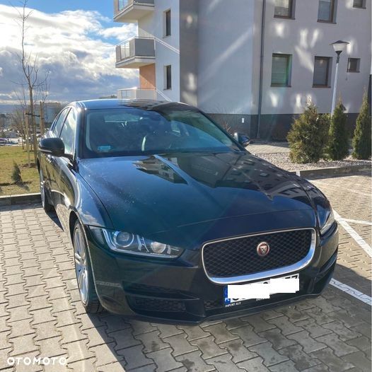 Jaguar XE 2.0 D Prestige - 1
