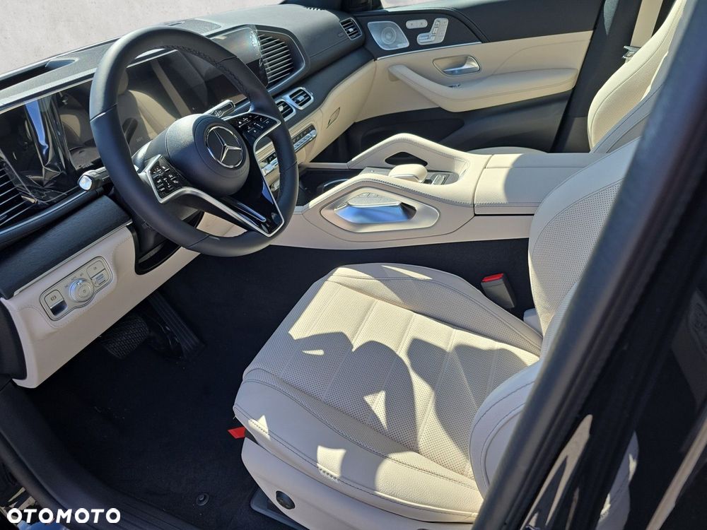 Mercedes-Benz GLE - 12