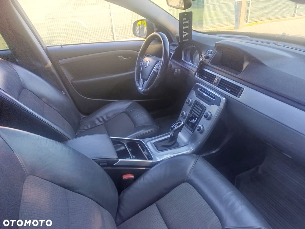 Volvo V70 D4 Geartronic Momentum - 14