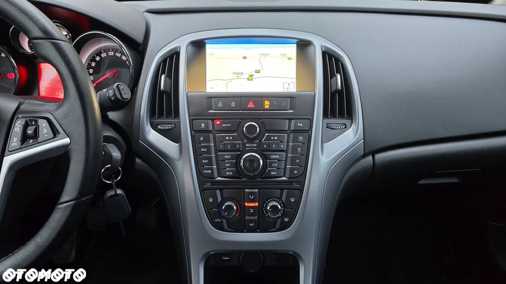 Opel Astra - 16