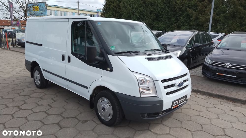 Ford Transit - 1