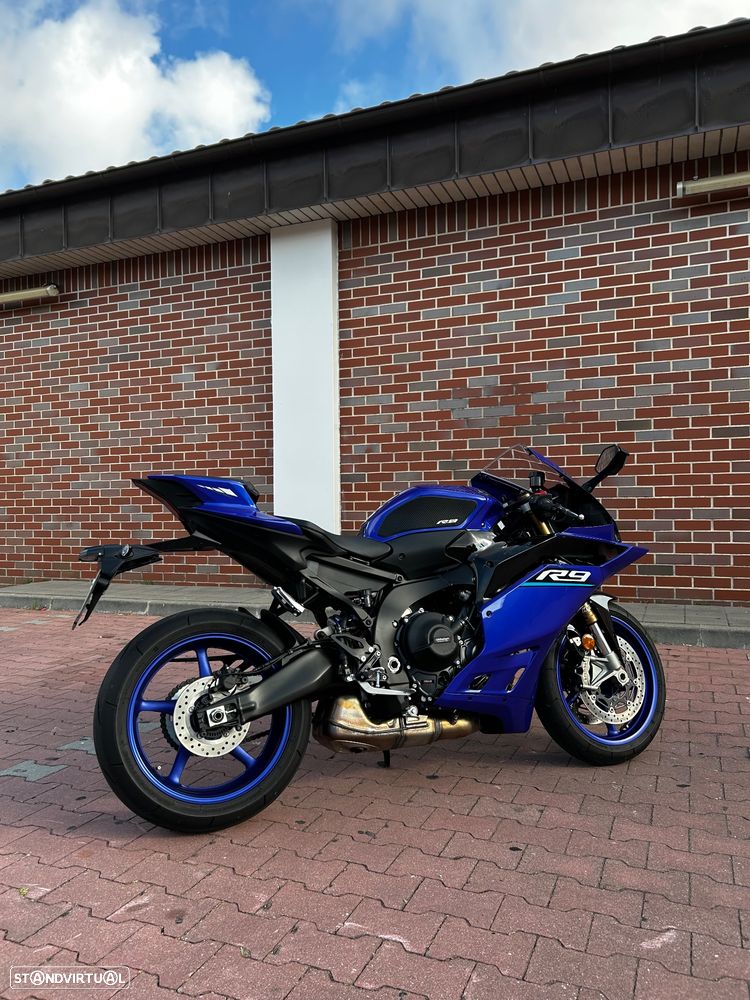 Yamaha YZF R9 - 12