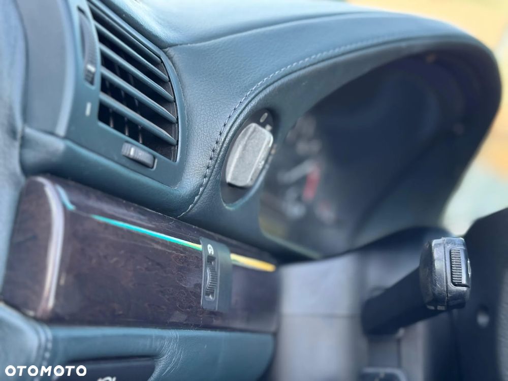 BMW Seria 7 750i - 18