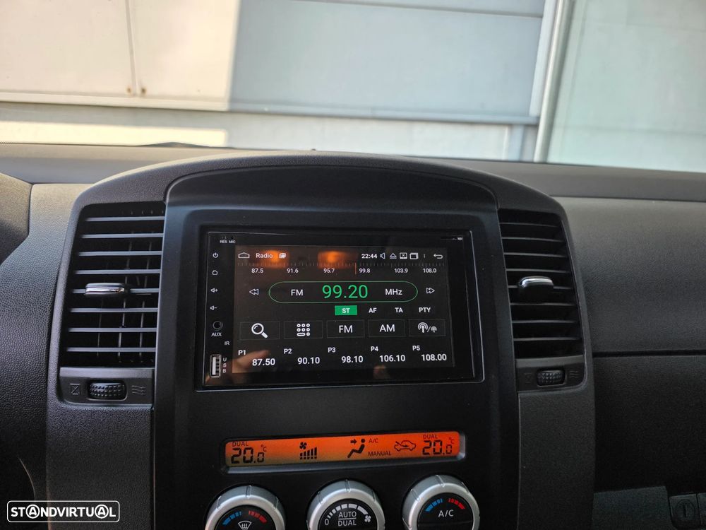 Nissan Navara 2.5 dCi CD LE 4WD - 13