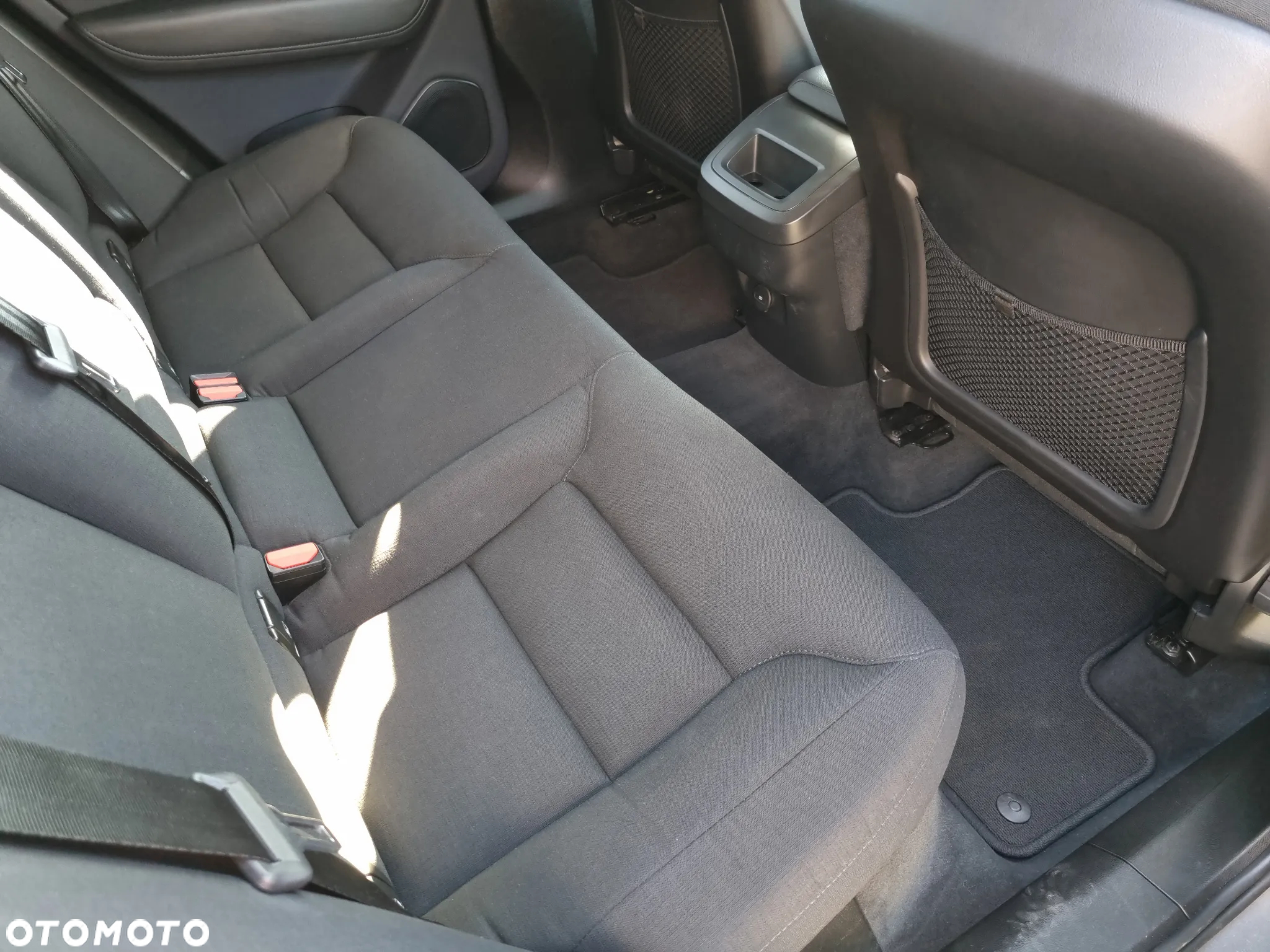 Volvo XC 60 B4 B Momentum - 14