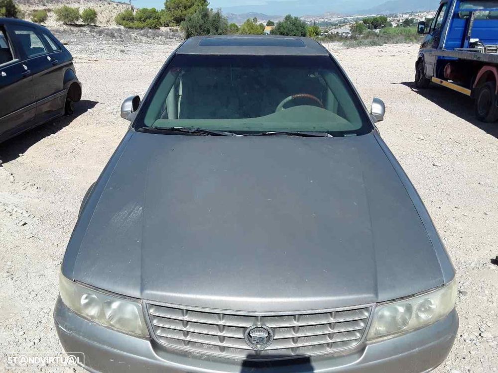 CAPÔ CADILLAC SEVILLE - 1