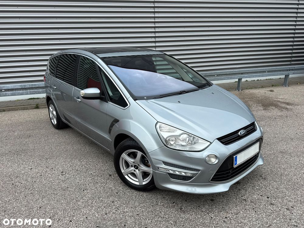 Ford S-Max - 13