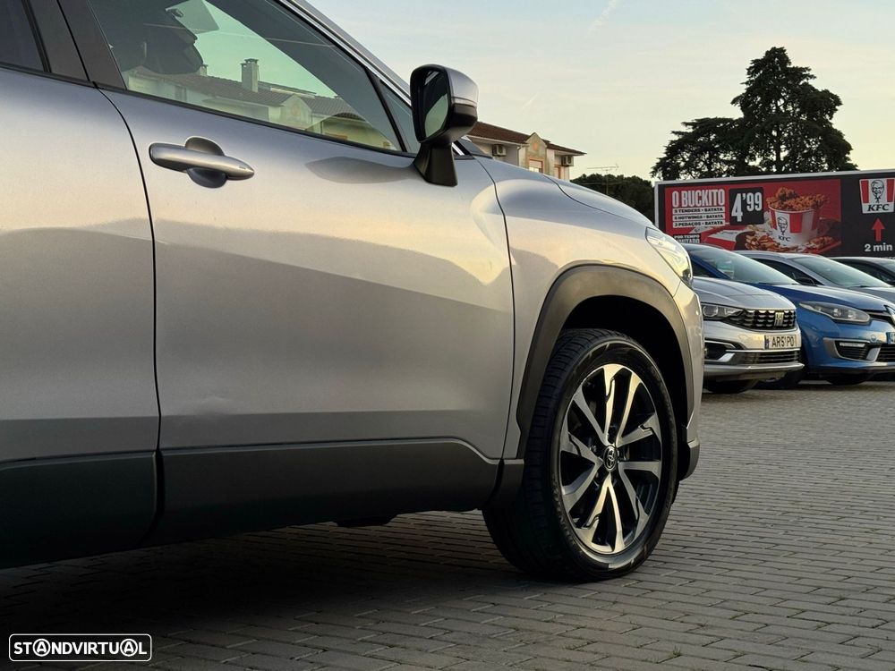 Toyota Corolla Cross 2.0 Hybrid Luxury - 39