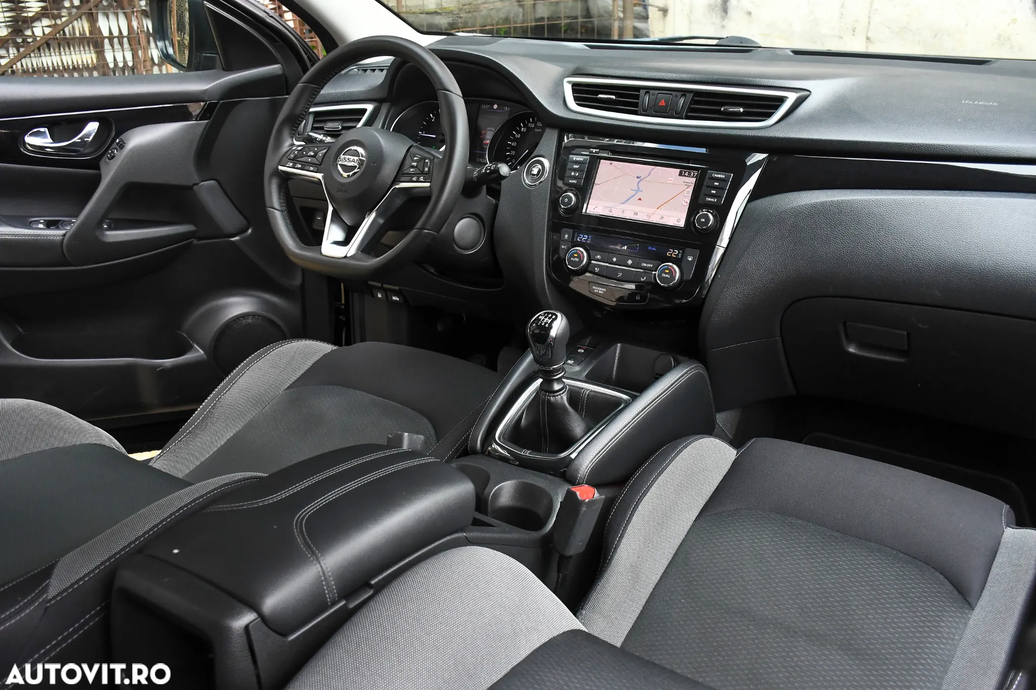 Nissan Qashqai 1.5 DCI N-Connecta - 19