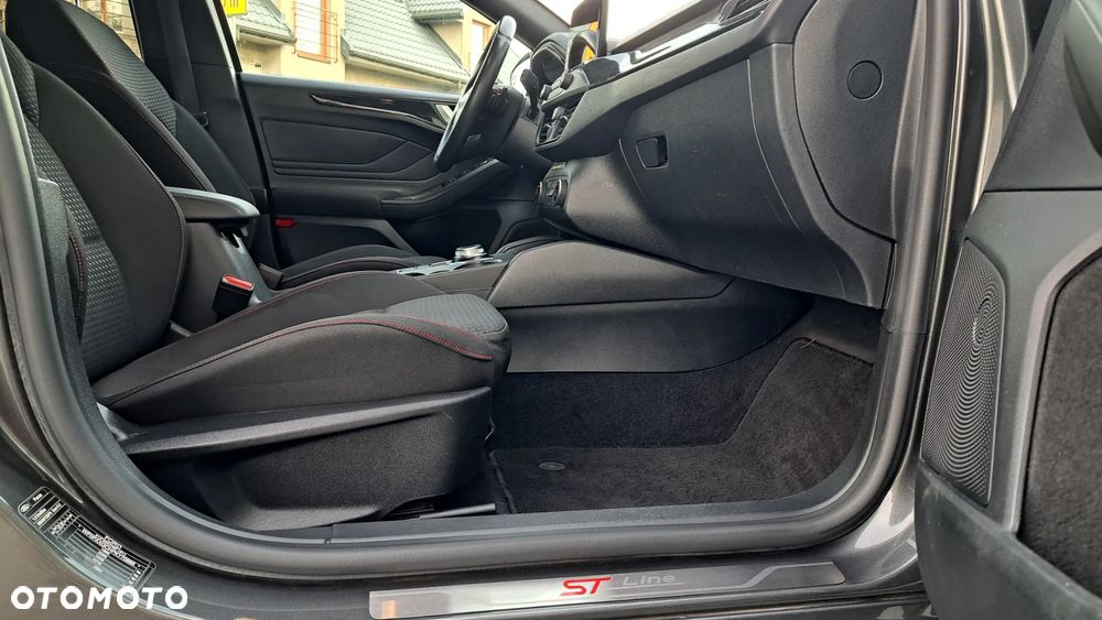 Ford Focus 1.5 EcoBlue STart-Stopp-System ST-LINE - 15