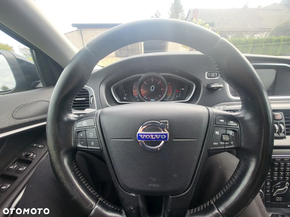 Volvo V40 D3 Kinetic - 17