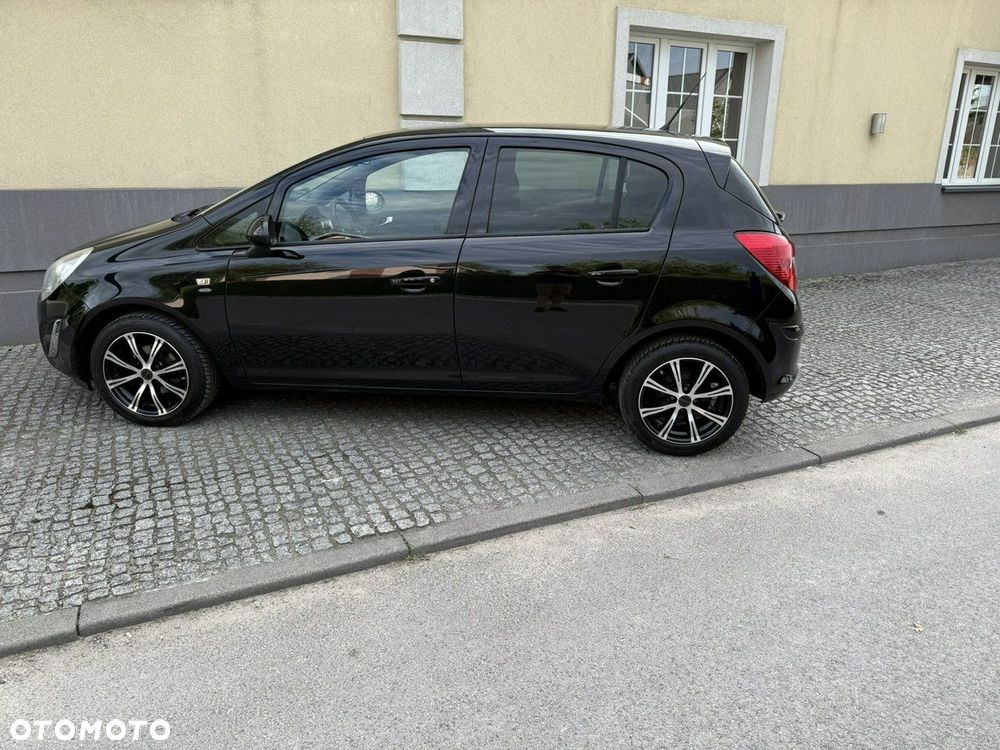 Opel Corsa 1.4 16V Satellite - 32