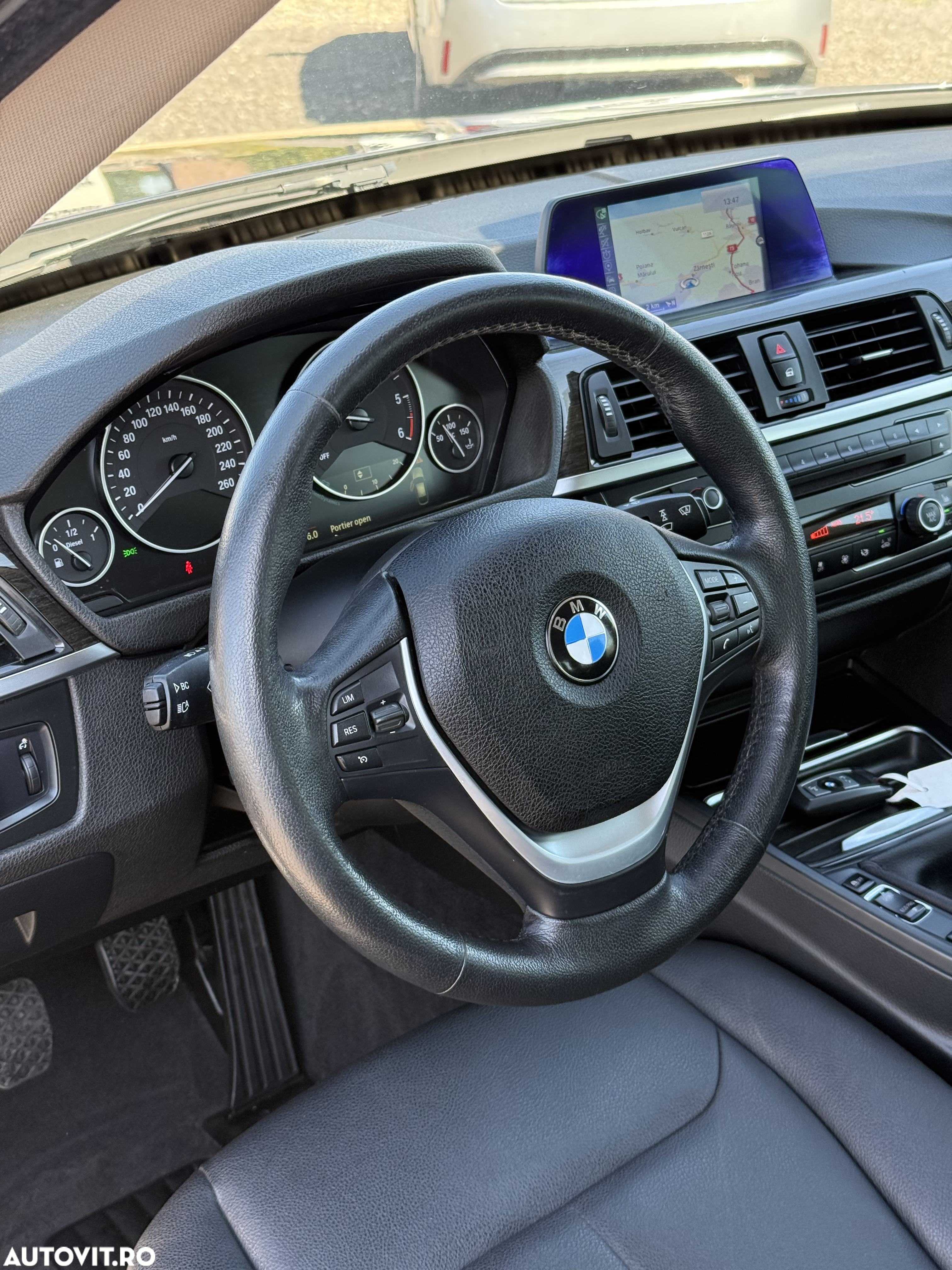 BMW Seria 3 318d GT - 17